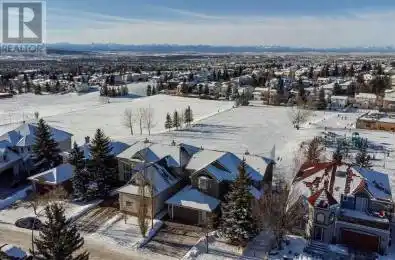 32 Hawkmount Heights Calgary Alberta T3G3S5