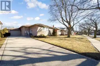 15 SHADWICK Drive Etobicoke Ontario M9R2V6