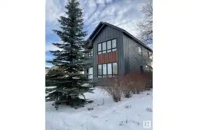 40A VALLEYVIEW CR NW Edmonton Alberta T5R5S6