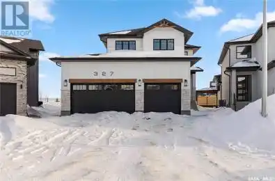 327 Woolf BAY Saskatoon Saskatchewan S7W1E5