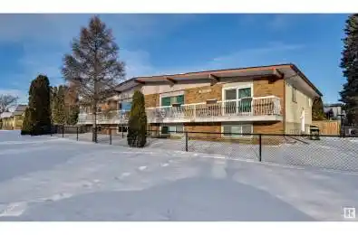 10204 10208 120 AV NW Unit# 10204 Edmonton Alberta T5G3B3